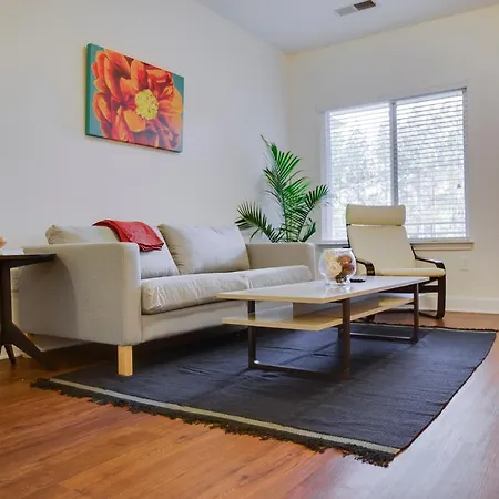 Frontdesk The Edison Apts Plaza Midwood Charlotte Apartment